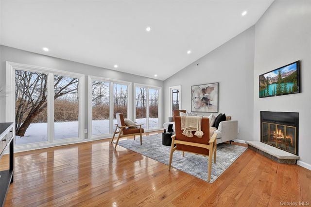 503 Station Road, Rock Tavern, NY 12575