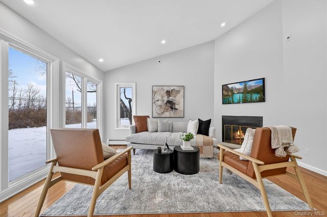 503 Station Road, Rock Tavern, NY 12575