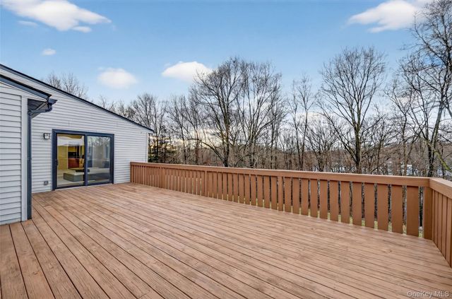 503 Station Road, Rock Tavern, NY 12575