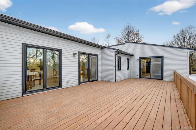 503 Station Road, Rock Tavern, NY 12575