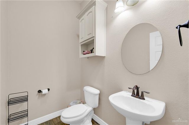 2410 Colvin Avenue, Edinburg, TX 78539