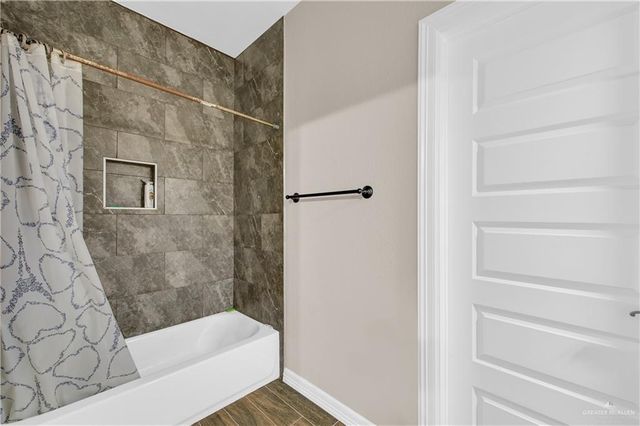 2410 Colvin Avenue, Edinburg, TX 78539