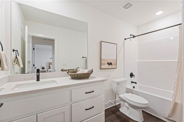 1431 N 162nd Terrace, Basehor, KS 66007