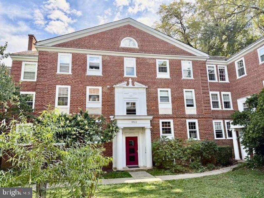 3720 39TH ST NW #D166, Washington, DC 20016