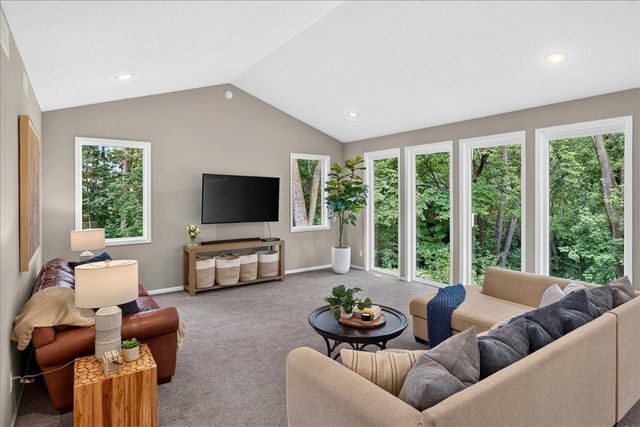 3129 Vale Circle SW, Prior Lake, MN 55372