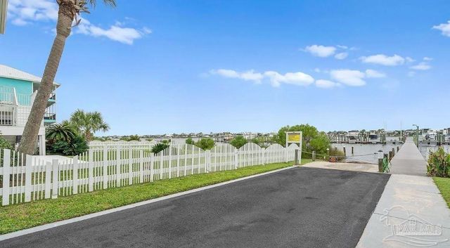 337 Gulfview Ln, Pensacola, FL 32507