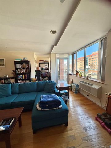 63-14 Queens Boulevard 3M, Woodside, NY 11377