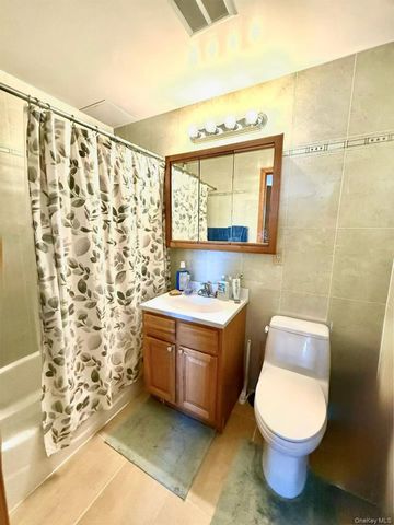 63-14 Queens Boulevard 3M, Woodside, NY 11377