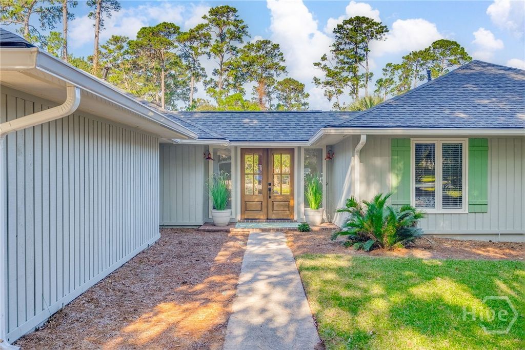 Image 2 of property listing at 38 Wiley Bottom Road, Savannah, GA 31411