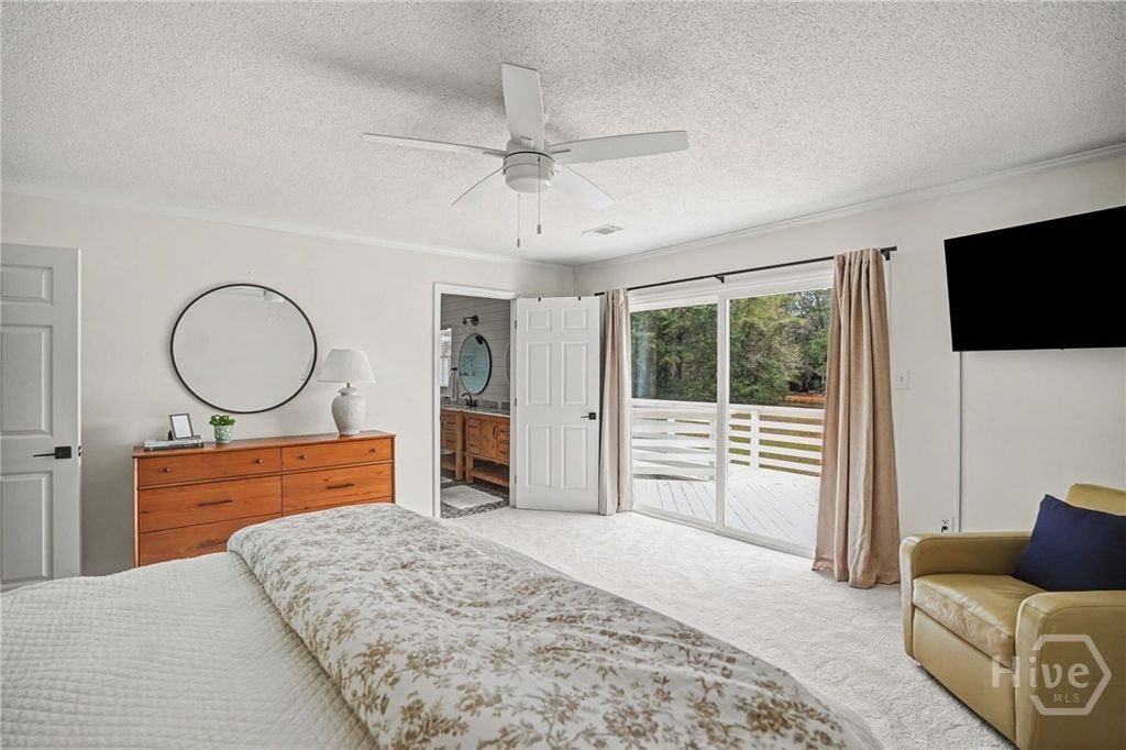 Image 20 of property listing at 38 Wiley Bottom Road, Savannah, GA 31411