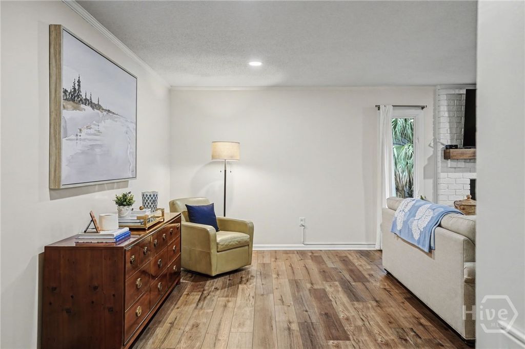 Image 8 of property listing at 38 Wiley Bottom Road, Savannah, GA 31411