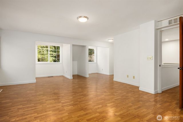 14440 Sunrise Drive NE, Bainbridge Island, WA 98110