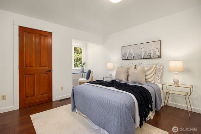 14440 Sunrise Drive NE, Bainbridge Island, WA 98110