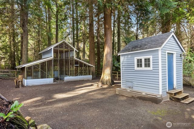 14440 Sunrise Drive NE, Bainbridge Island, WA 98110