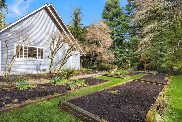 14440 Sunrise Drive NE, Bainbridge Island, WA 98110