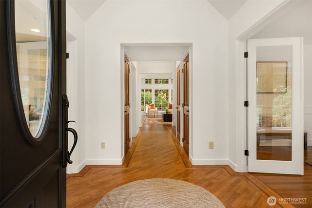 14440 Sunrise Drive NE, Bainbridge Island, WA 98110