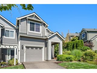 20342 HOODVIEW Ave, West Linn, OR 97068