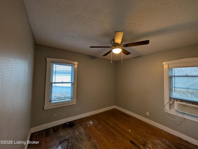 183 N Ewing Ave, Louisville, KY 40206