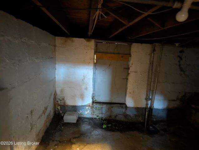 183 N Ewing Ave, Louisville, KY 40206