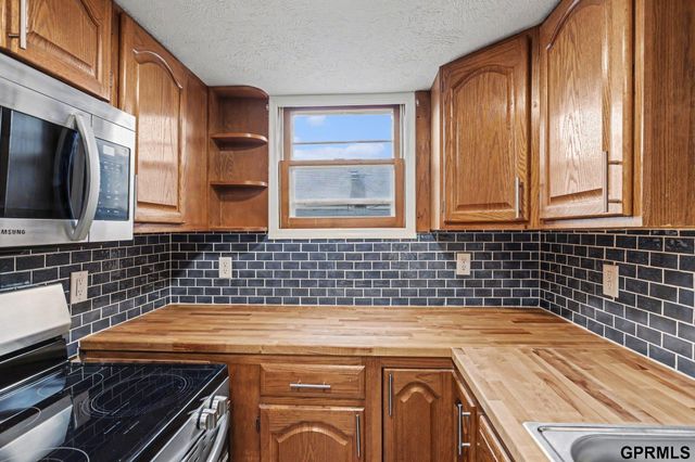 4140 N 58 Street, Lincoln, NE 68507