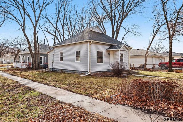 4140 N 58 Street, Lincoln, NE 68507