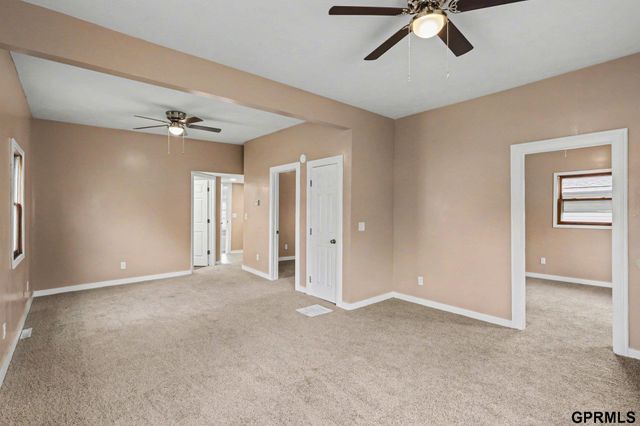 4140 N 58 Street, Lincoln, NE 68507