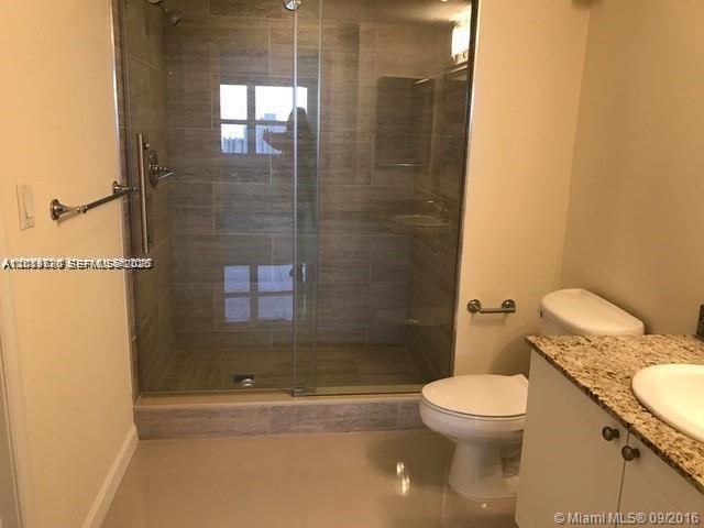 19501 W Country Club Dr 2115, Aventura, FL 33180