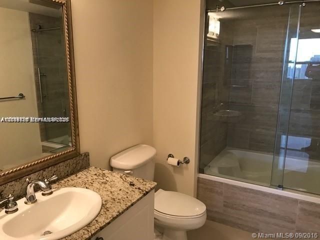 19501 W Country Club Dr 2115, Aventura, FL 33180