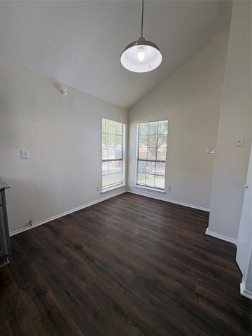 1362 Southridge Drive, Lancaster, TX 75146