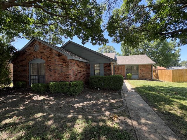 1362 Southridge Drive, Lancaster, TX 75146