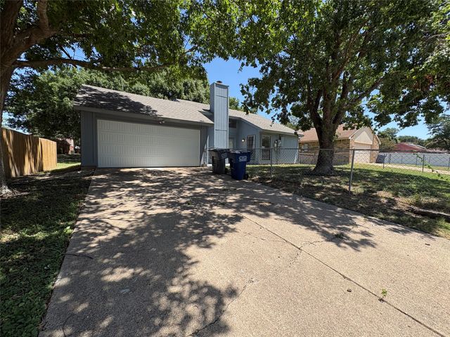1362 Southridge Drive, Lancaster, TX 75146