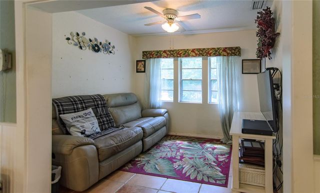 257 DESOTO AVENUE, De Leon Springs, FL 32130