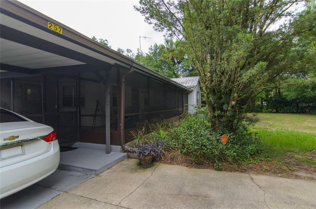 257 DESOTO AVENUE, De Leon Springs, FL 32130
