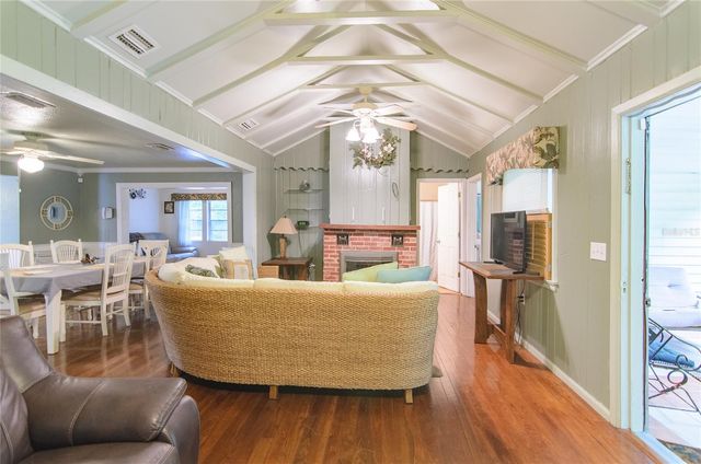 257 DESOTO AVENUE, De Leon Springs, FL 32130