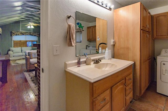 257 DESOTO AVENUE, De Leon Springs, FL 32130