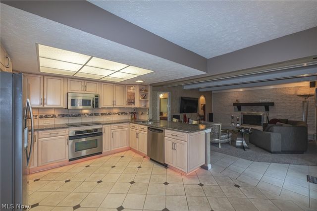 13576 Fairwinds Drive, Strongsville, OH 44136