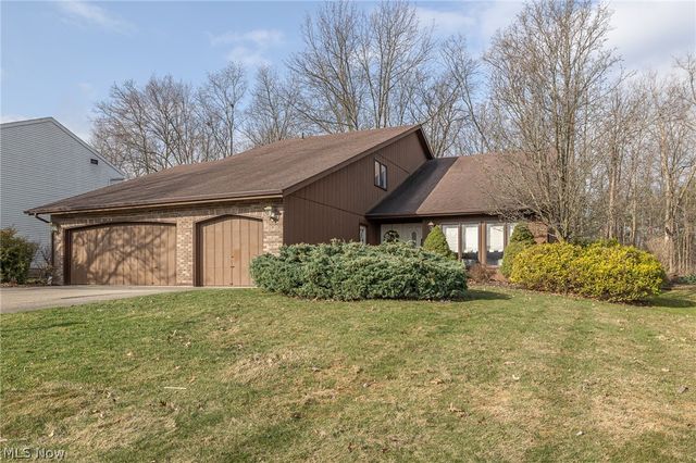 13576 Fairwinds Drive, Strongsville, OH 44136