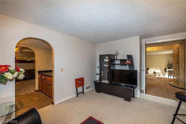 13576 Fairwinds Drive, Strongsville, OH 44136