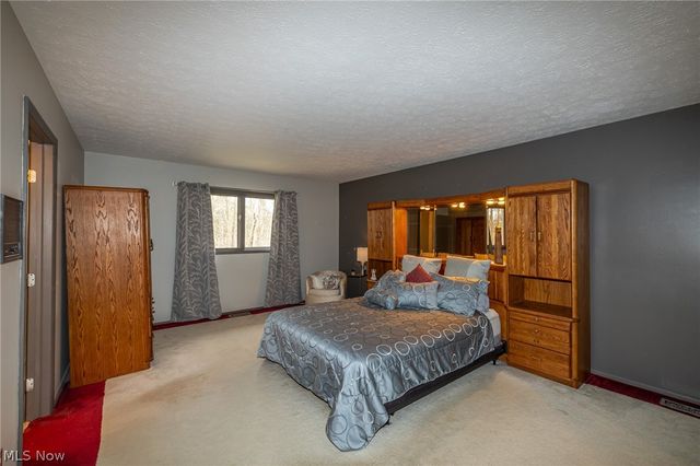 13576 Fairwinds Drive, Strongsville, OH 44136