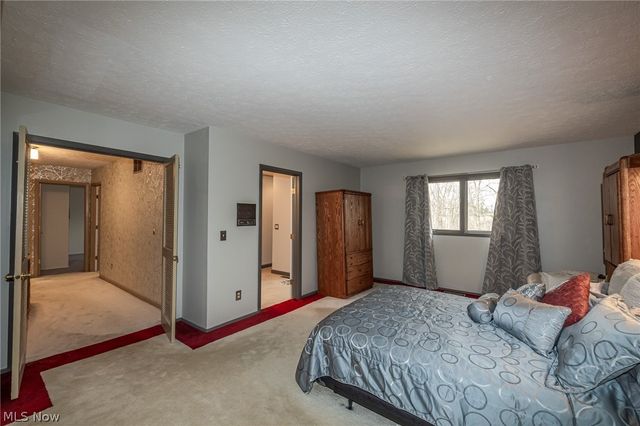 13576 Fairwinds Drive, Strongsville, OH 44136