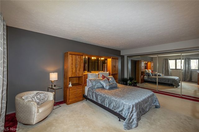 13576 Fairwinds Drive, Strongsville, OH 44136