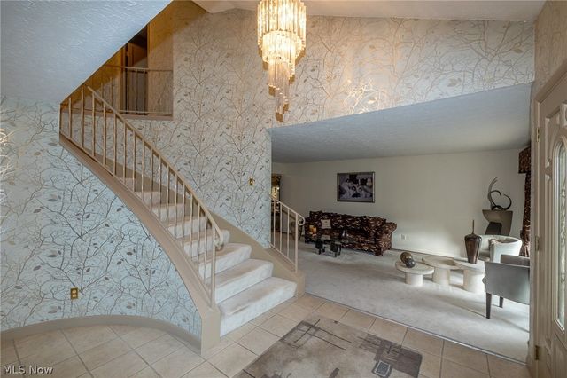 13576 Fairwinds Drive, Strongsville, OH 44136