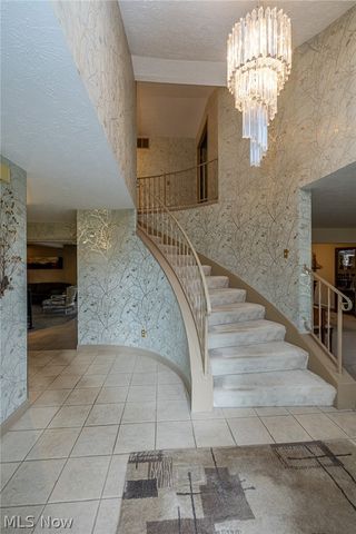 13576 Fairwinds Drive, Strongsville, OH 44136