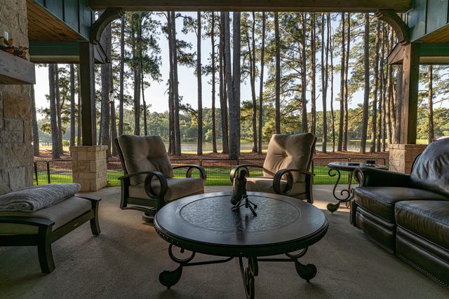 8595 Toler Pointe, Larue, TX 75770