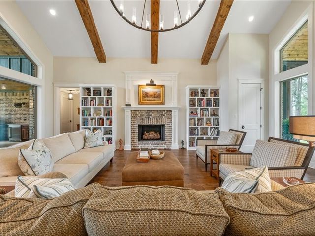 8595 Toler Pointe, Larue, TX 75770