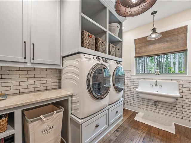 8595 Toler Pointe, Larue, TX 75770