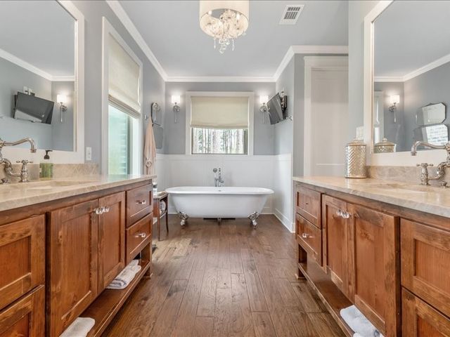 8595 Toler Pointe, Larue, TX 75770