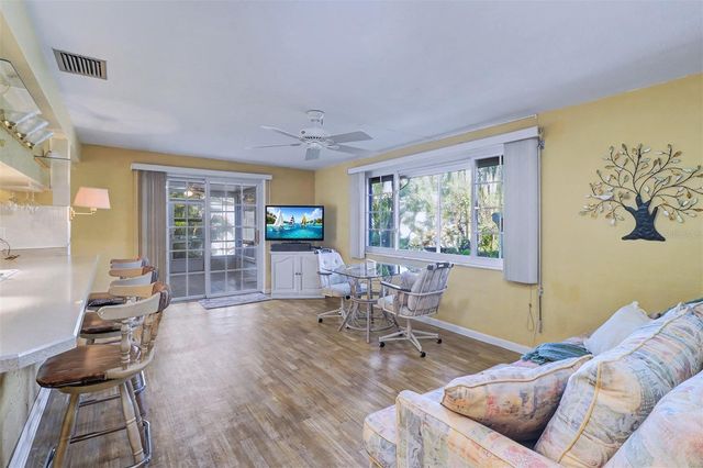 11845 66TH AVENUE, Seminole, FL 33772