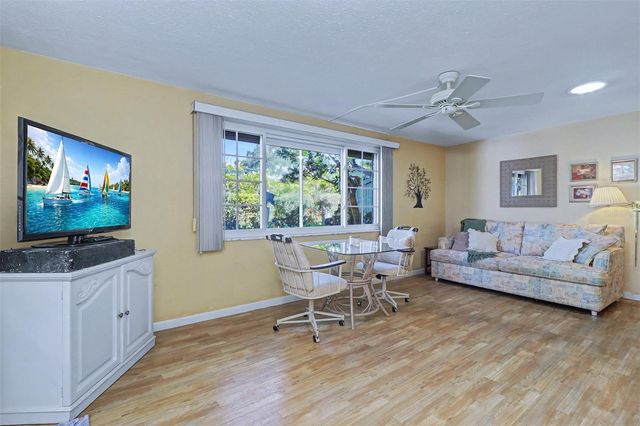 11845 66TH AVENUE, Seminole, FL 33772