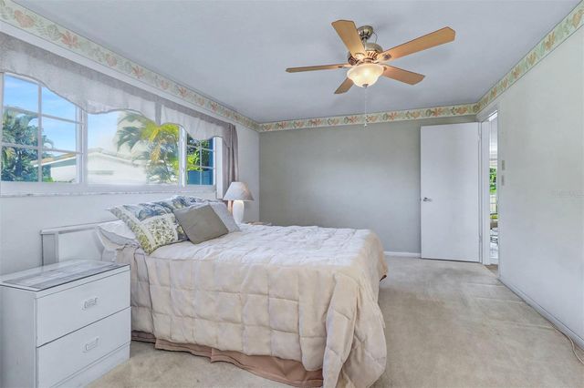 11845 66TH AVENUE, Seminole, FL 33772